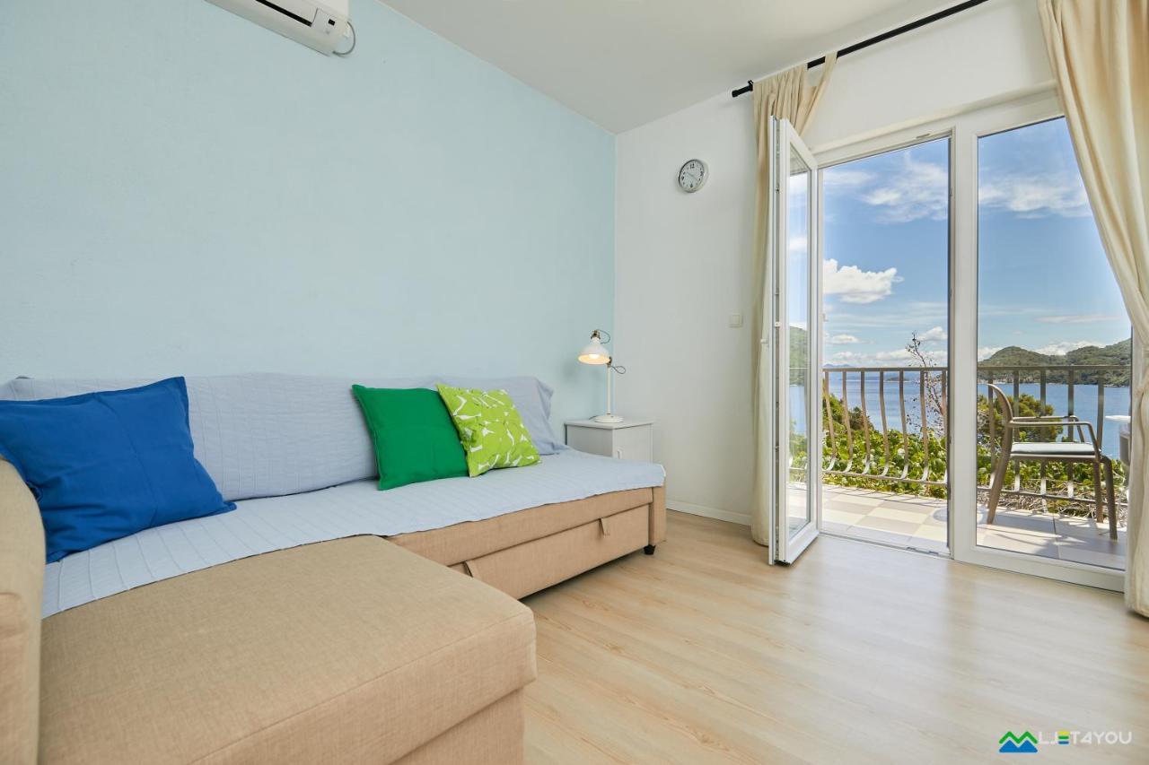 Mljet 2 You - Seafront Apartment 2+2 Sobra Bagian luar foto